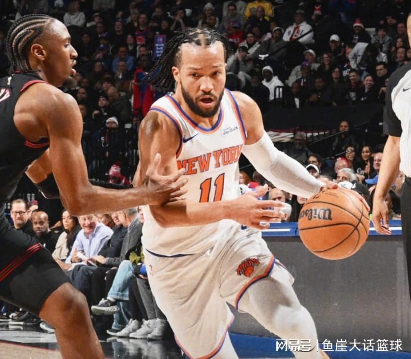 爱游戏官网-尼克斯拒逆转！恩比德38+11不满吹罚，布伦森31+6犯错，裁判抢戏