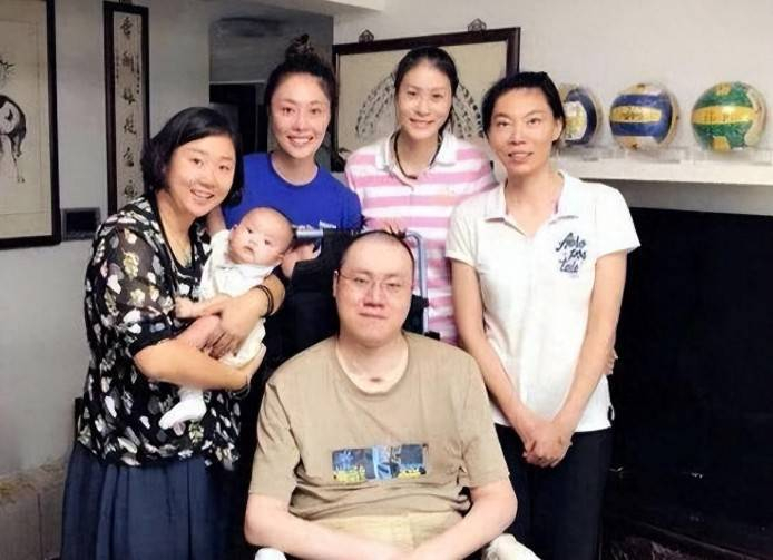 爱游戏官网-瘫痪19年汤淼近况：母亲妻子早已改嫁，女儿已9岁，郎平多次探望|排球|周苏红|中国男排|离婚|轮椅_新浪新闻