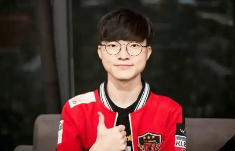 爱游戏官网-相赫的点赞！除此之外，LOL电竞还有哪些经典姿势？